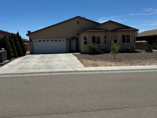 1226 Parque Ave