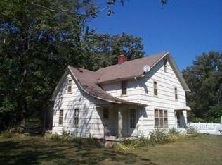 2422 W Temperance Rd, Temperance, MI 48182