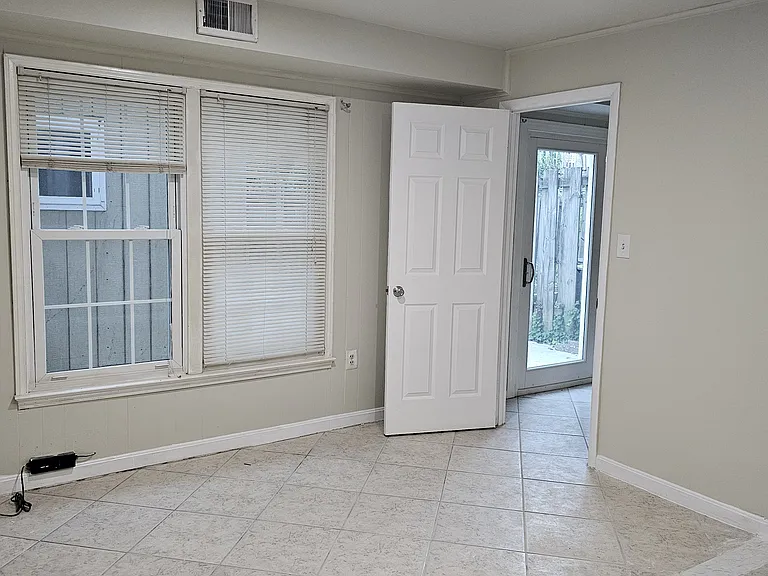 8219 McClelland Pl — Photo 17