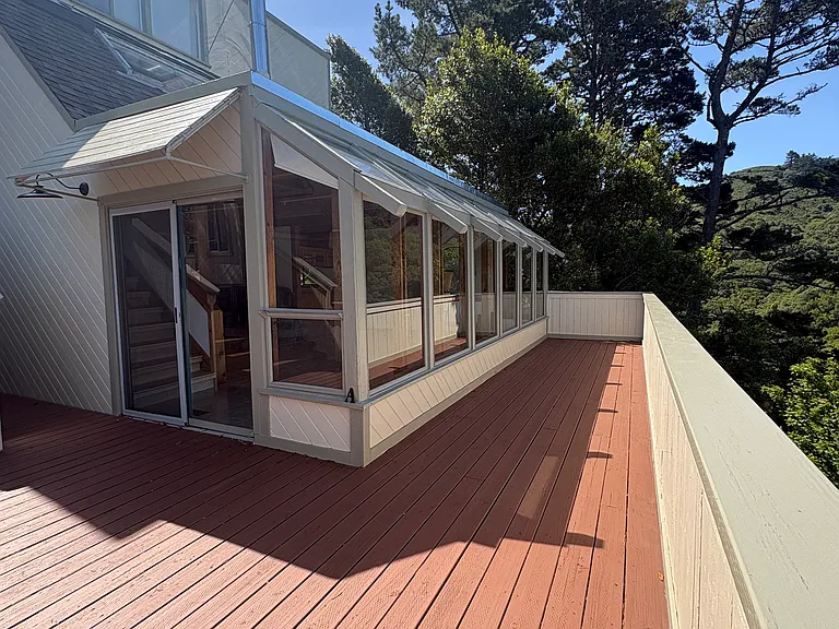 858 Marin Dr — Photo 2