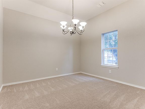 5th image of 141 Arbordale Way