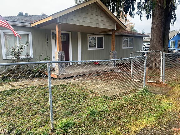 4th image of 1401 Ross Ave