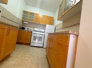 110 Greenpoint Ave APT 2F, Brooklyn, NY 11222
