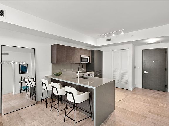 5th image of 1080 Brickell Ave Unit 2606
