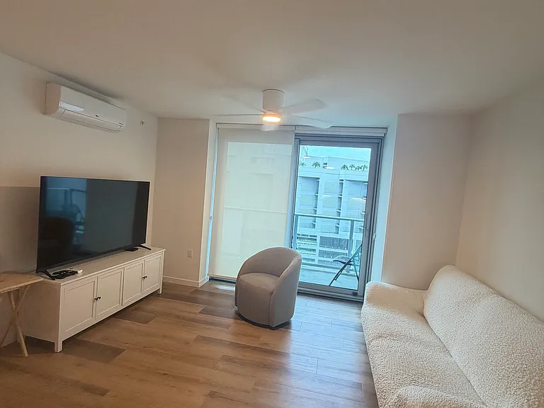 1500 Rycroft St #800R — Photo 6
