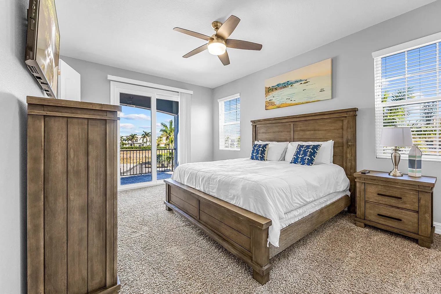 5 bed, 4.0 bath, 3552 sqft, $8,542 — Photo 4
