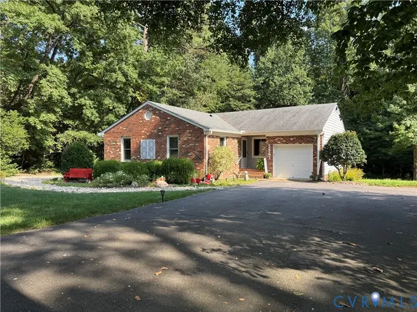 3841 Strawhill Rd, Henrico, VA 23231