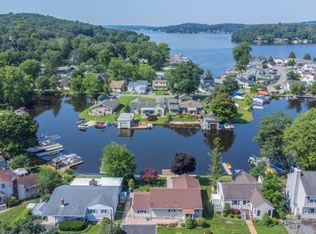 76 Brady Rd, Lake Hopatcong, NJ 07849