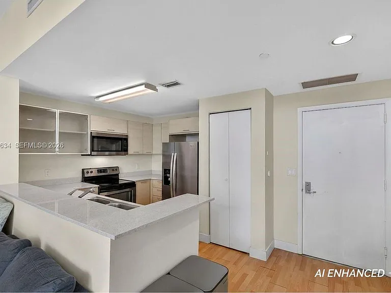 350 NE 24th St #609 — Photo 10