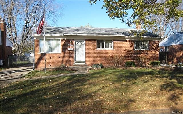 1st image of 30462 Birchwood St