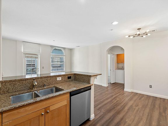 4th image of 3957 30th St Unit 420