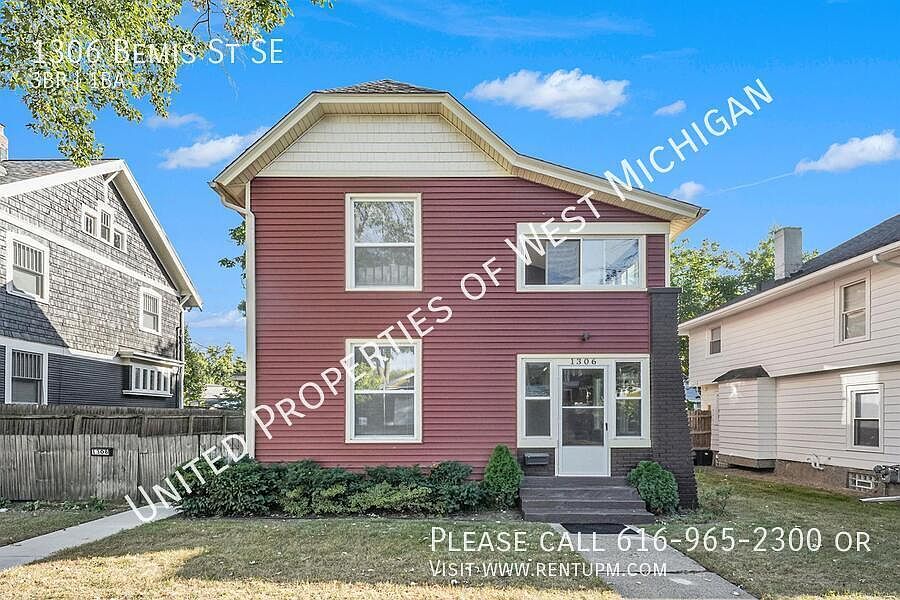 1st image of 1306 Bemis St SE