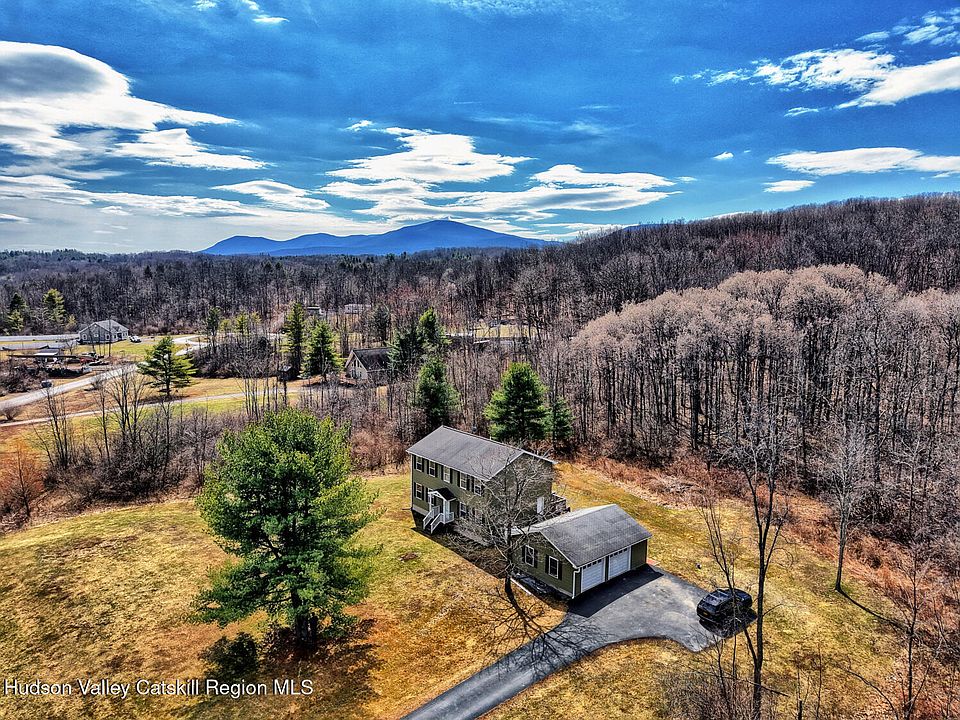 1st image of 14 Durham Woods Road