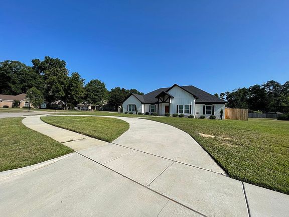 3rd image of 5740 Hannah Ct