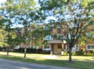 7858 Rutherford Ave APT 1D, Burbank, IL 60459