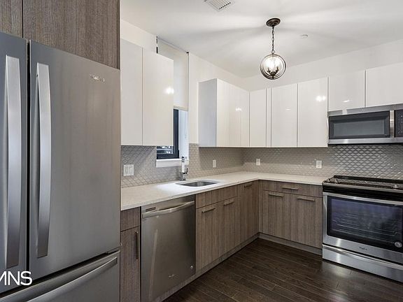 2nd image of 150 N 12th St APT Thb
