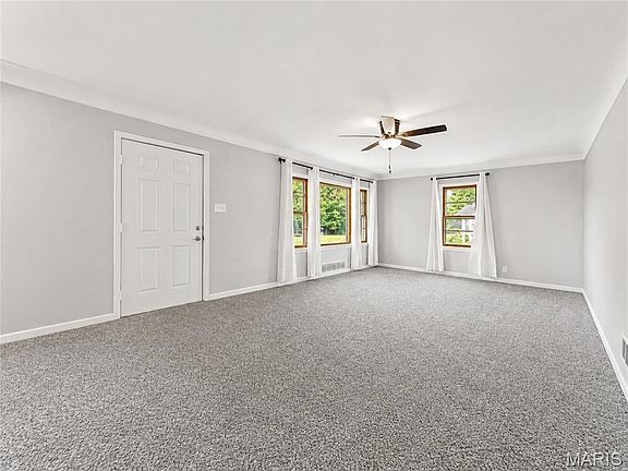 3rd image of 4131 Old Alton Rd