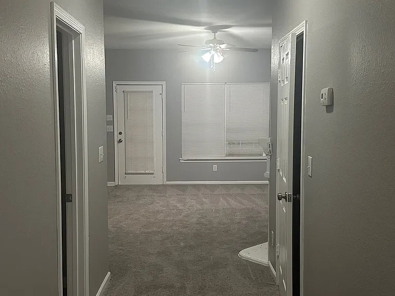 293 Brookview Dr — Photo 5