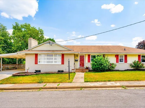 2 James St, Westminster, MD 21157