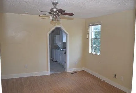 105 W 38th St #A — Photo 3