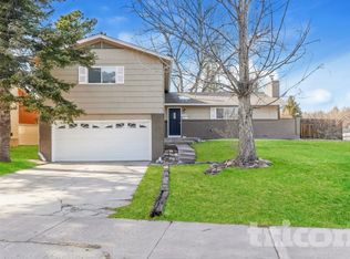 1228 N Chelton Rd, Colorado Springs, CO 80909