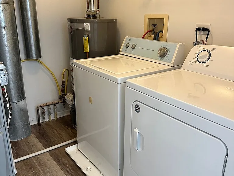 179 Polaris Dr — Photo 16