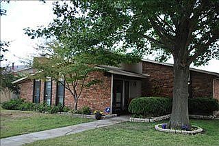 1st image of 10727 Black Walnut Dr