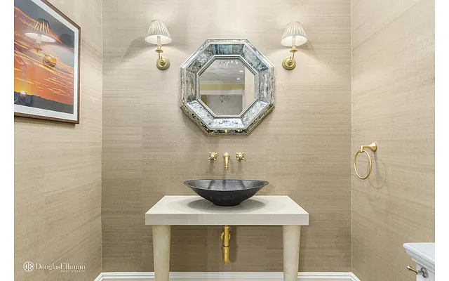 Sold by Douglas Elliman | media 20