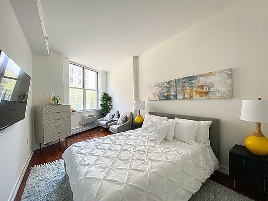 4th image of 191 Saint Nicholas Ave APT 3H