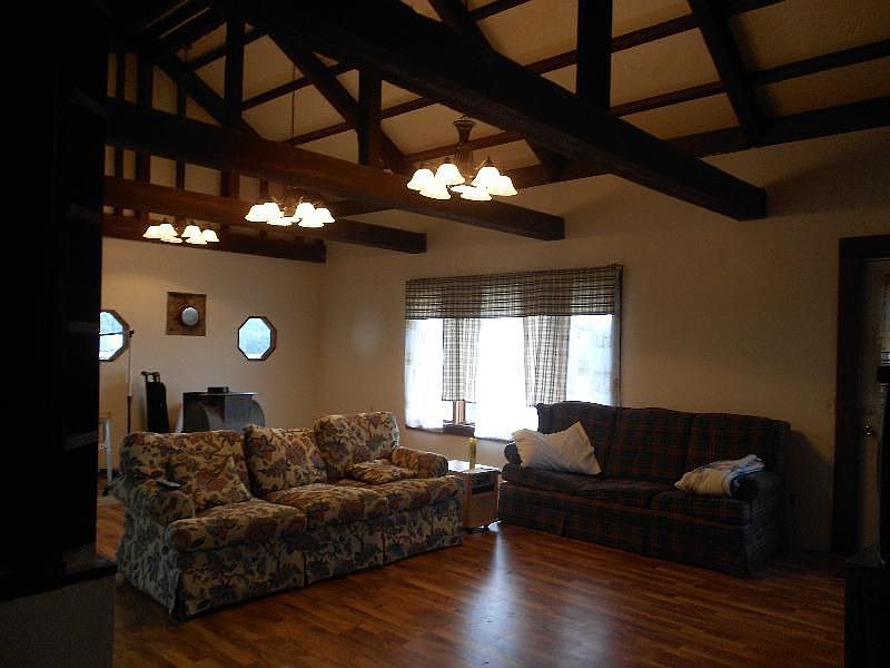 2nd image of 189 Stobridge Rd