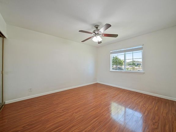 5th image of 1462 Primm Ave