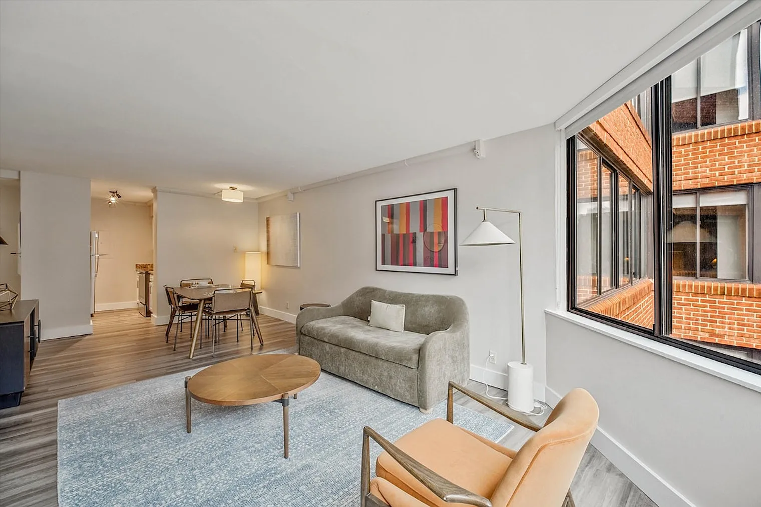 1 bed, 1.0 bath, 731 sqft, $5,126 — Photo 1