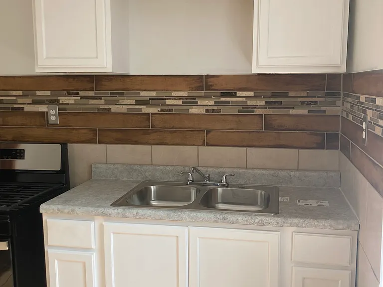 2600 W 24th Pl #2 — Photo 5