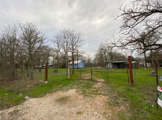 529 Riddle Rd, Cedar Creek, TX 78612