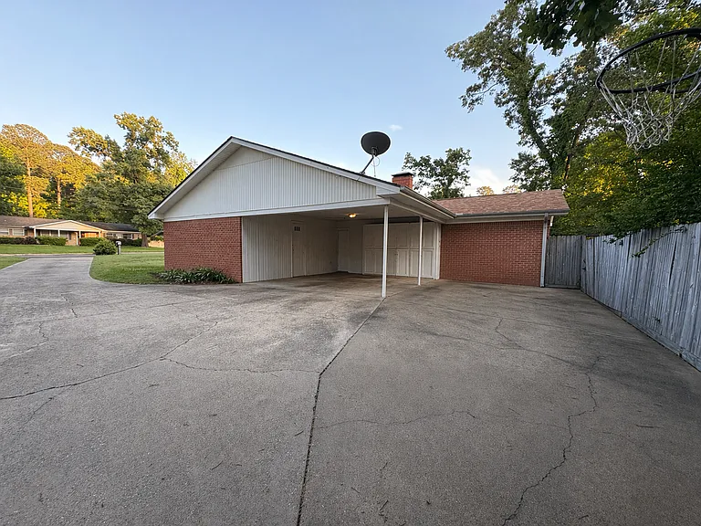 2307 Oliver Ave — Photo 13