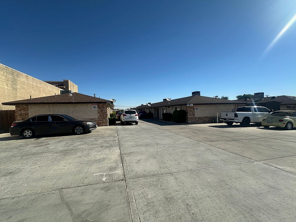 1st image of 15392 Bear Valley Rd #3