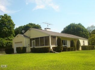 25 Pocono Ln, Danbury, CT 06810