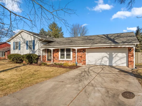 1008 Chestnut Blvd, Chesterton, IN 46304