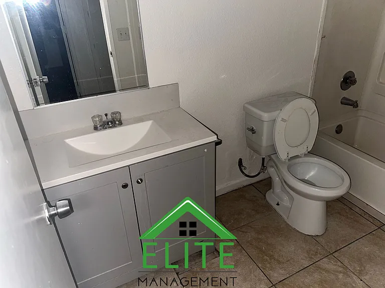 2948 Connie Dr — Photo 14