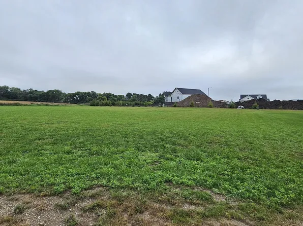 632 Lund Ave, Hayti, SD 57241