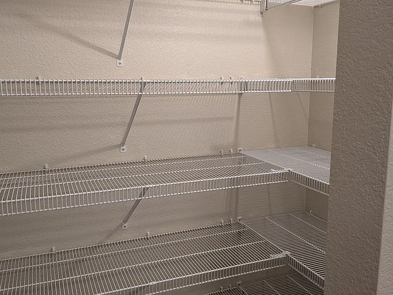 Walk-in Pantry