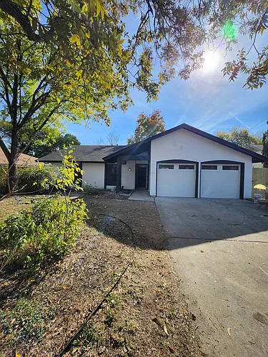 2010 Encino Cir Photo 1