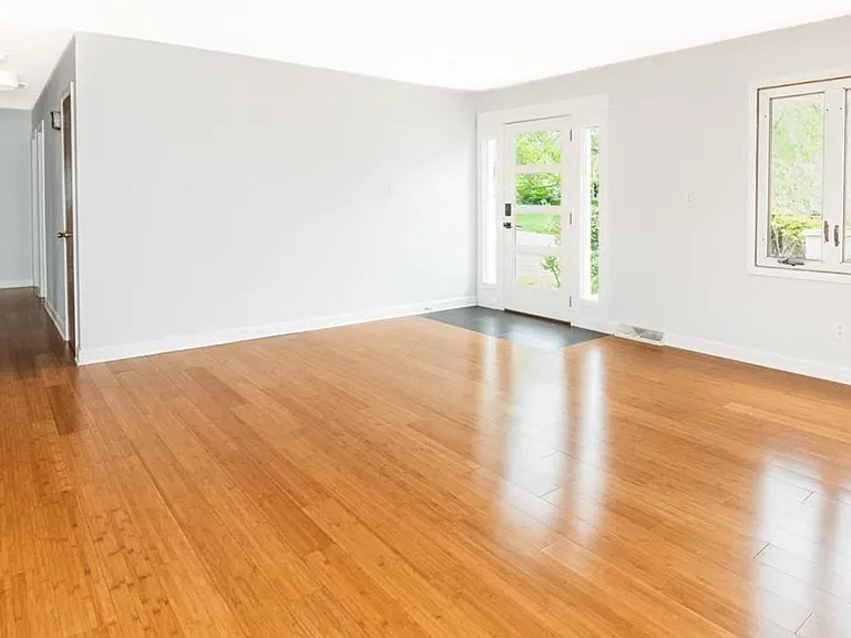 1416 E Clairmont Pl — Photo 5