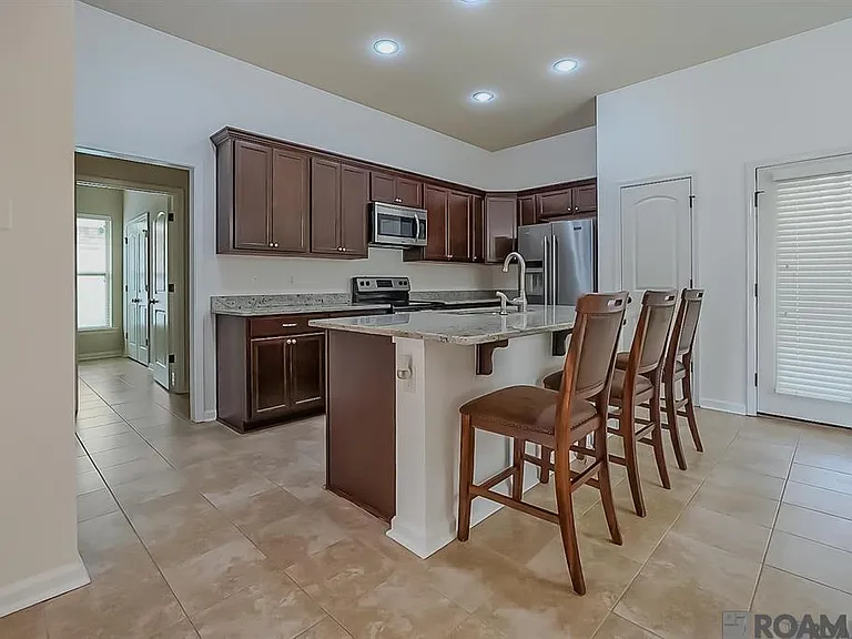 14547 Stone Gate Dr — Photo 2