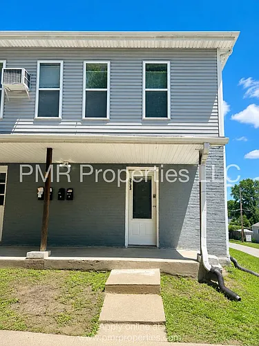 2731-2733 S 21st St Photo 1