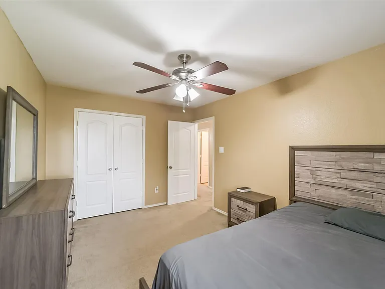 3818 Brook Garden Ln — Photo 40