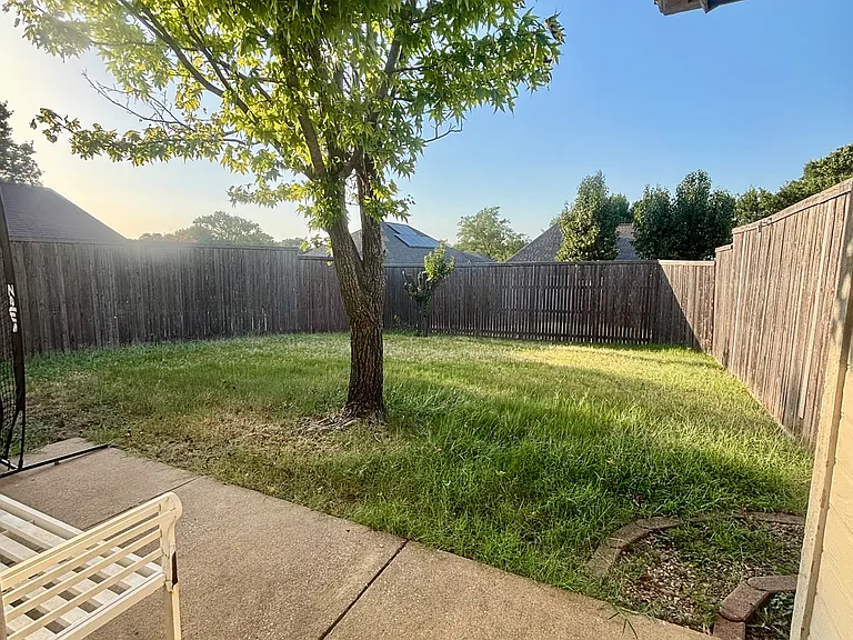 8220 Willow Creek Dr — Photo 16