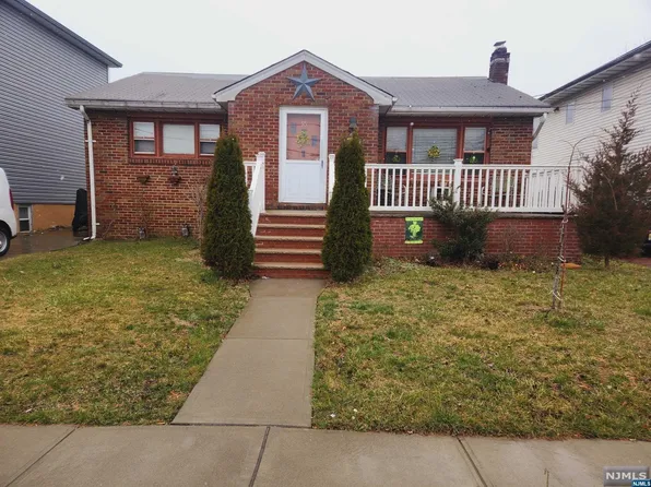 55 Irving Pl, Garfield, NJ 07026