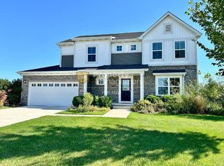 9293 Concord Rd, Saint John, IN 46373