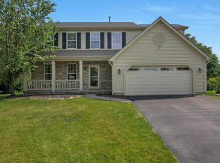 6048 Trent Ct, Lewis Center, OH 43035